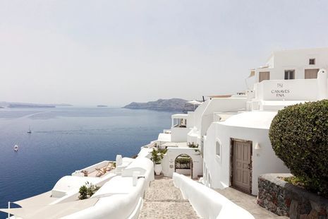 Sense of Place and Luxury Group Experiences with Canaves Collection in Santorini